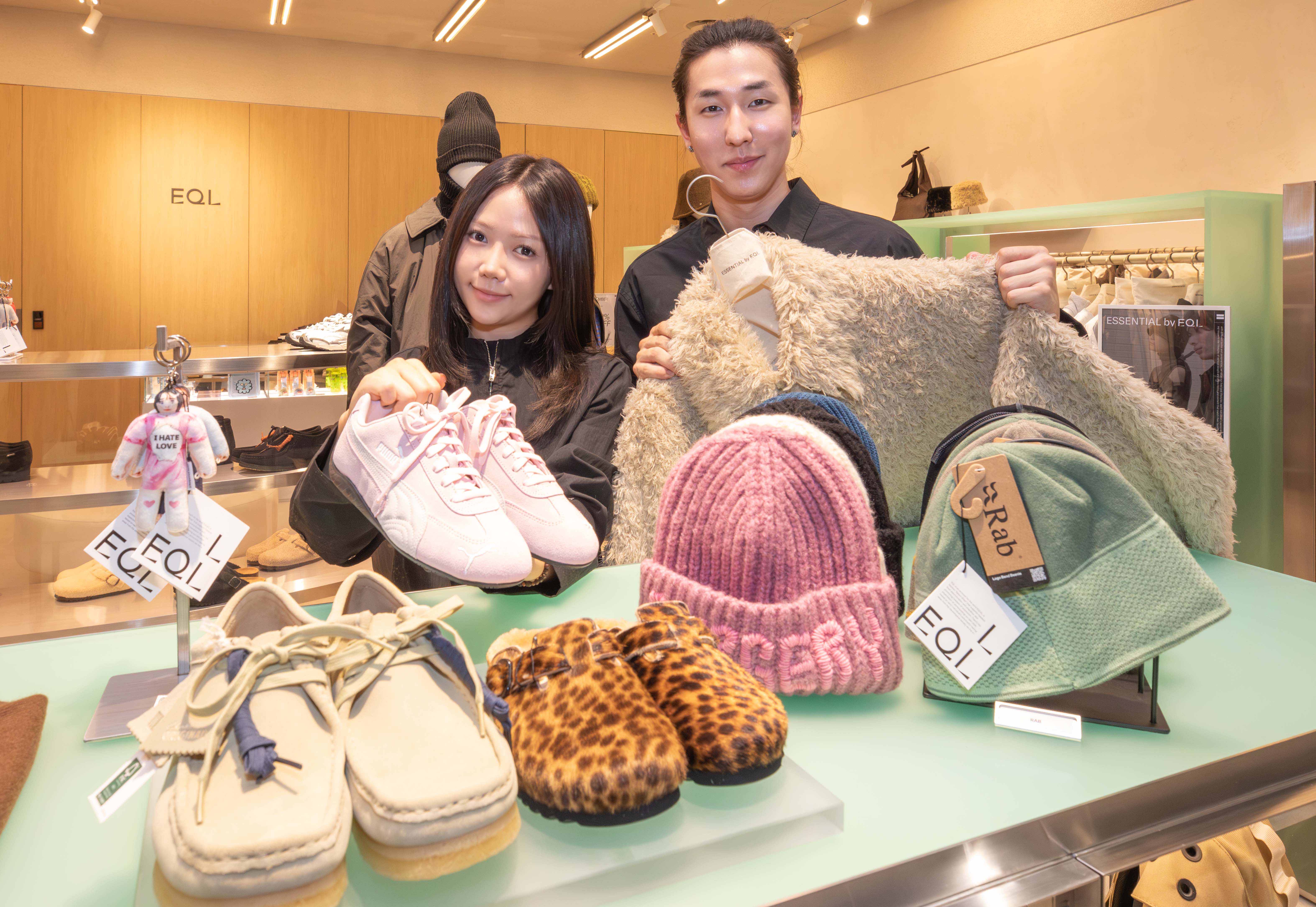 현대백화점, 판교점에 온라인 편집숍 'EQL스토어' 오픈 28-Image